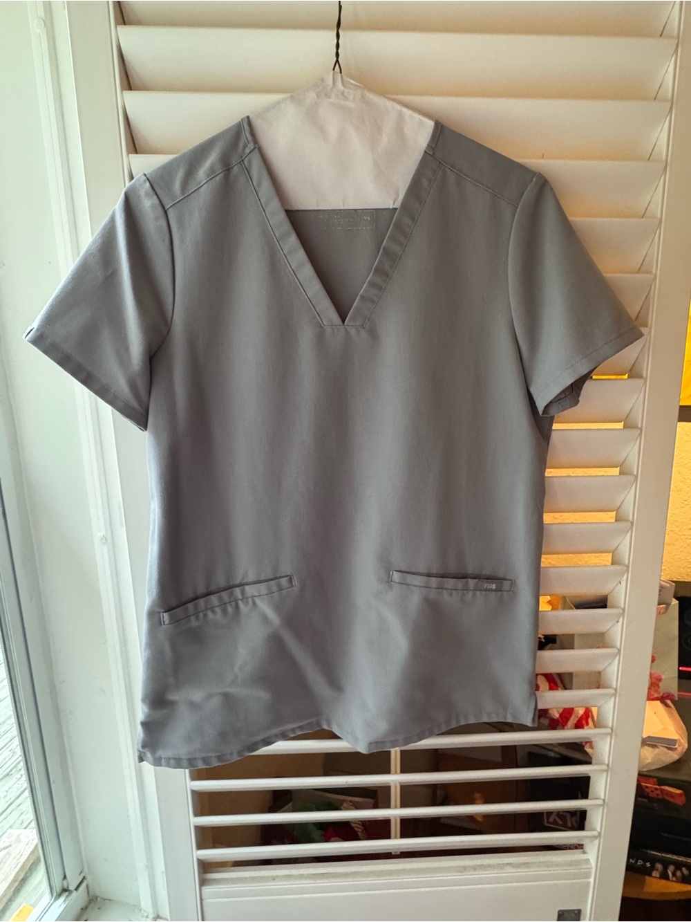 Figs Women’s V-Neck Scrub Top in Light Gray